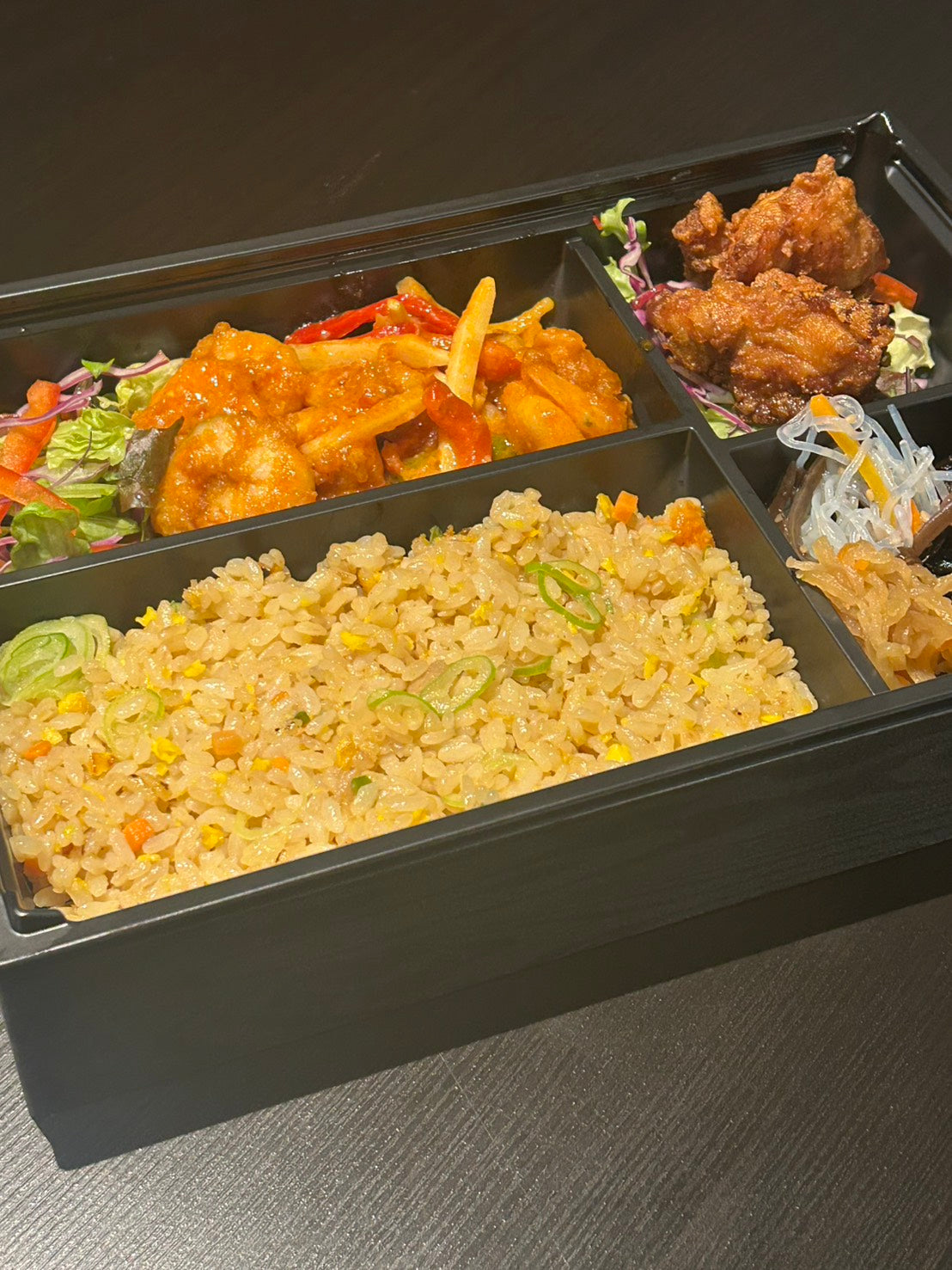 エビチリ弁当
