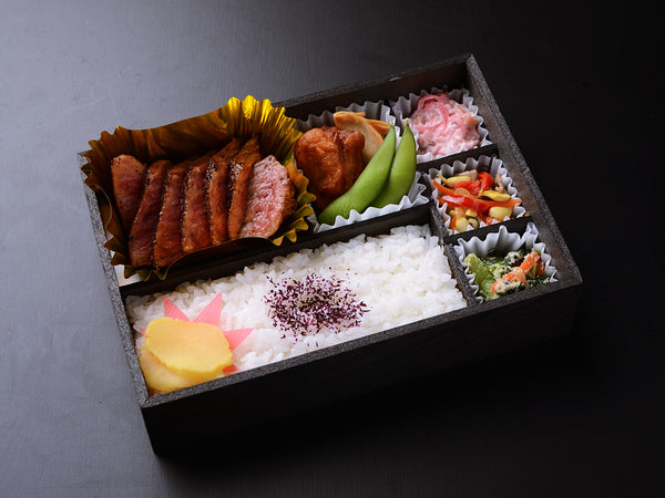 和牛ウチヒラの赤身ステーキ弁当
